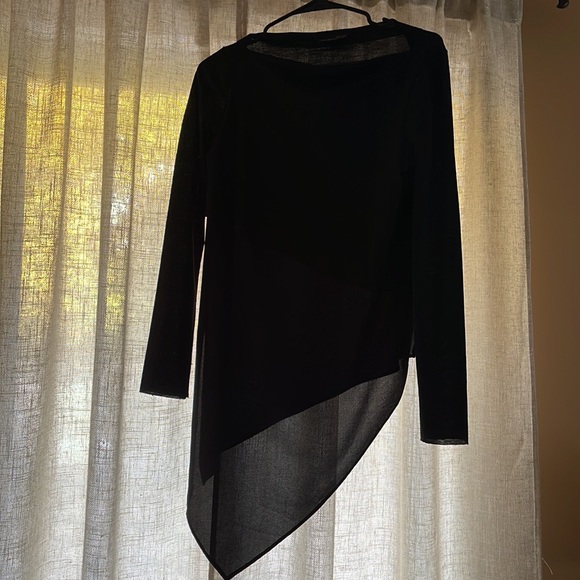 Zara Tops - Woman’s ZARA top